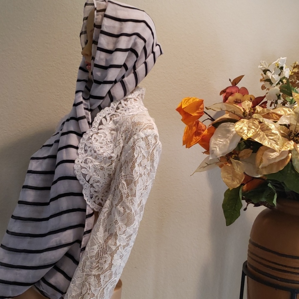 Lace bolero